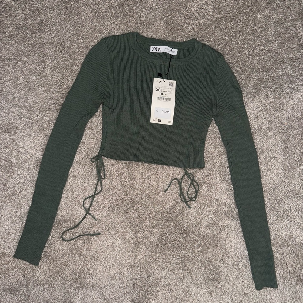 Zara Dark Green Ribbed Long Sleeve sweatshirt
